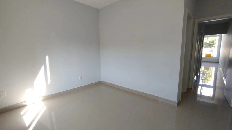 Casa com dois dormitórios próxima a praia: 16ª foto da galeria de imagens do imóvel