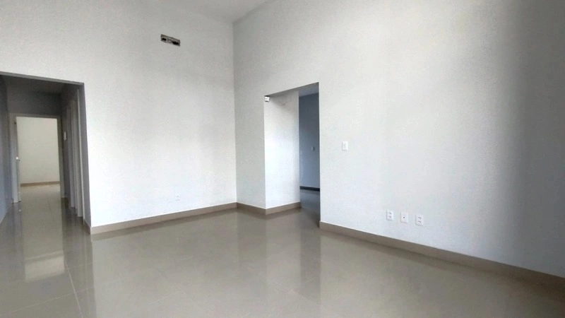 Casa com dois dormitórios próxima a praia: 5ª foto da galeria de imagens do imóvel