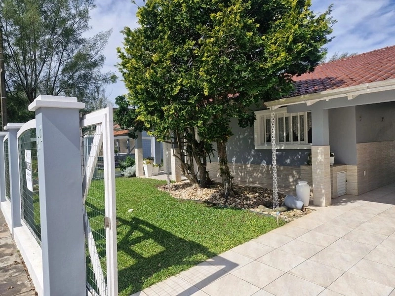 Casa aconchegante pronta para morar a 60m do mar na Zona Norte: 2ª foto da galeria de imagens do imóvel
