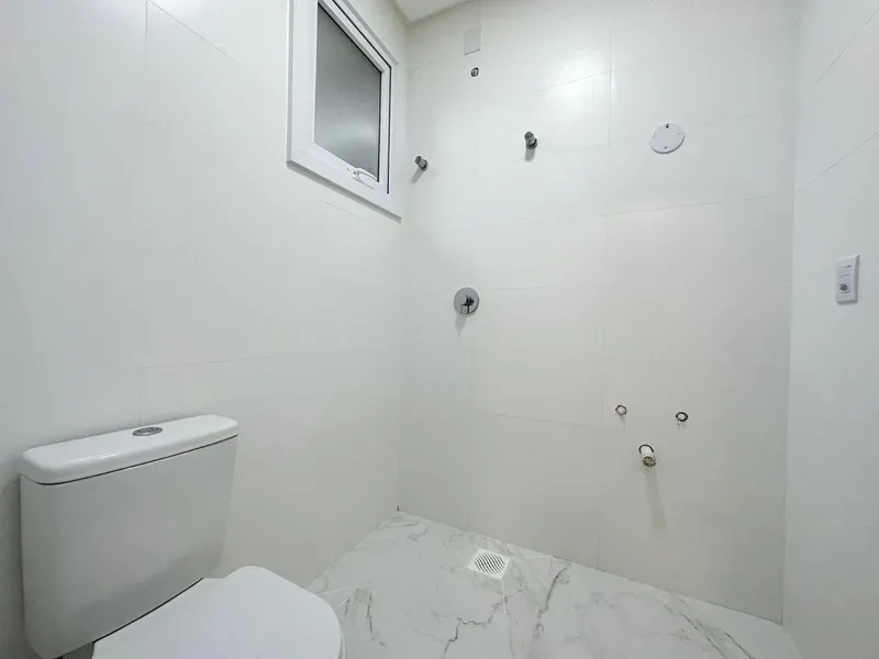 Casa Geminada com Alto Padrão de Construção no Jardim Beira Mar!: 6ª foto da galeria de imagens do imóvel