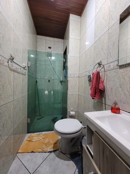 EXCELENTE CASA DE 3 DORMITORIOS COM PISCINA: 5ª foto da galeria de imagens do imóvel