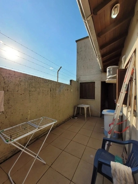 EXCELENTE CASA DE 3 DORMITORIOS COM PISCINA: 21ª foto da galeria de imagens do imóvel