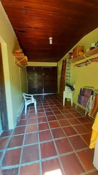 Ótima casa 1 quadra do mar 3 dormitórios + dependência - ampla: 18ª foto da galeria de imagens do imóvel