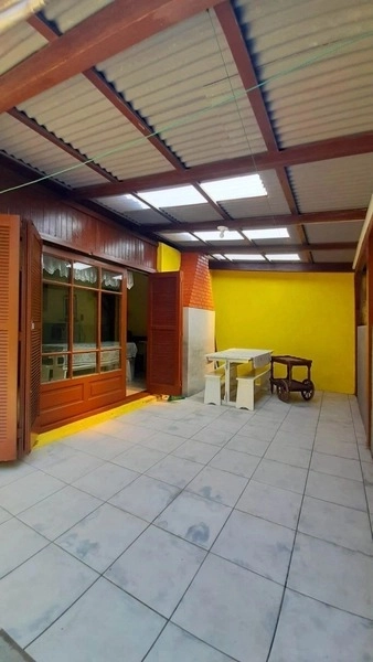 Ótima casa 1 quadra do mar 3 dormitórios + dependência - ampla: 14ª foto da galeria de imagens do imóvel