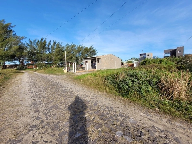 TERRENO 30 METROS DA BEIRA MAR: 2ª foto da galeria de imagens do imóvel