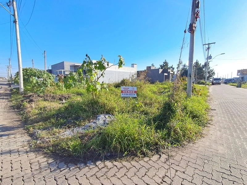 TERRENO DE ESQUINA NO LOTEAMENTO NOVA GUARANI: 1ª foto da galeria de imagens do imóvel