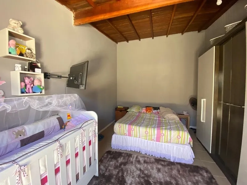 Duas casas no mesmo terreno: 5ª foto da galeria de imagens do imóvel