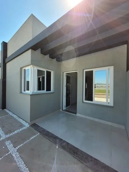 Linda casa em frente à praça!: 3ª foto da galeria de imagens do imóvel