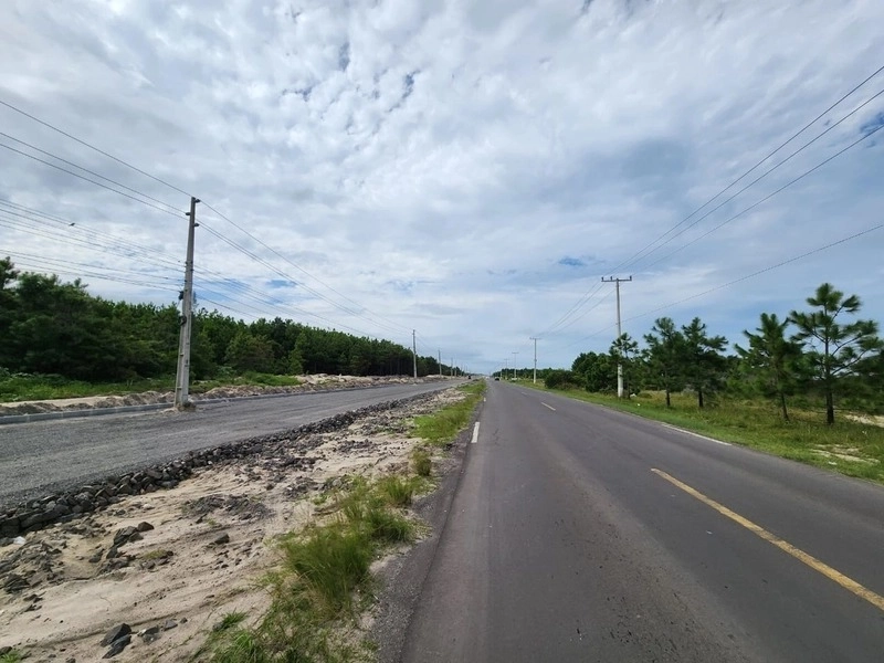 TERRENO BEM LOCALIZADO COM VISTA PARA PARAGUASSU: 5ª foto da galeria de imagens do imóvel