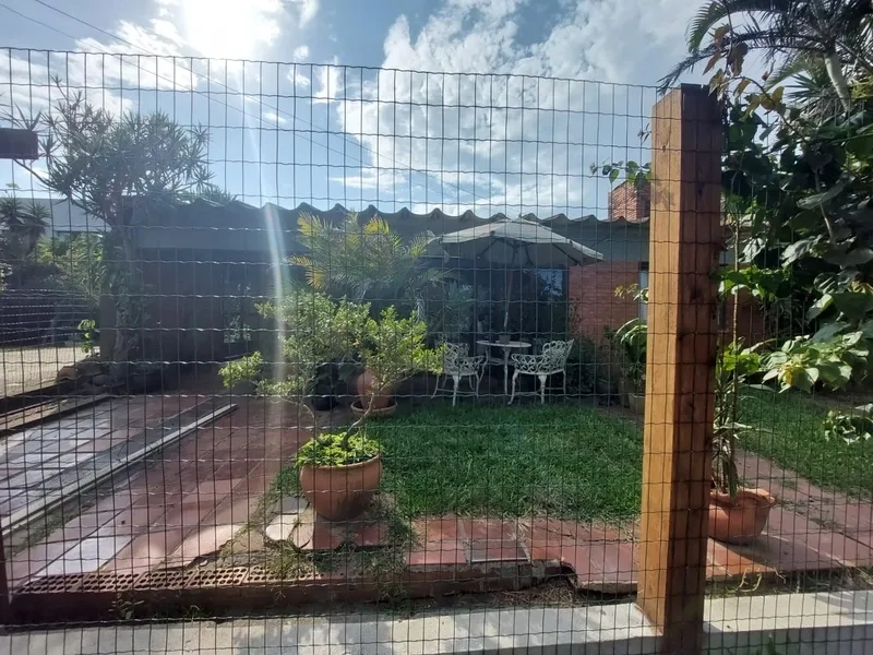 ATENÇÃO INVESTIDORES! CASA COM EXCELENTE LOCALIZAÇÃO: 3ª foto da galeria de imagens do imóvel