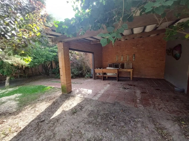 ATENÇÃO INVESTIDORES! CASA COM EXCELENTE LOCALIZAÇÃO: 4ª foto da galeria de imagens do imóvel