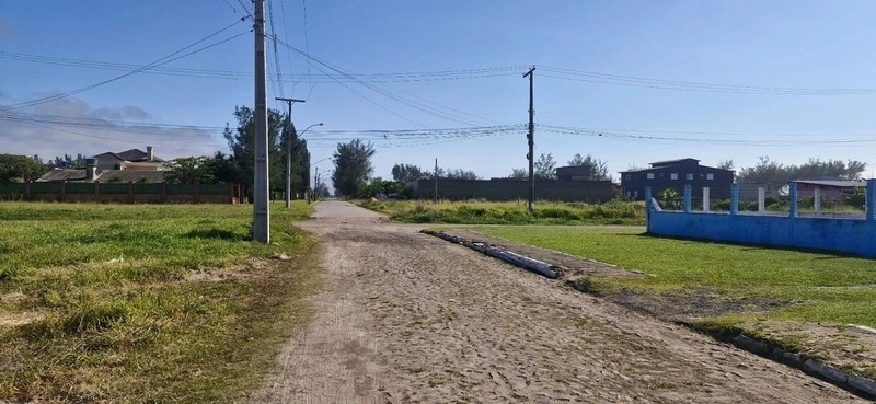 TERRENO 1 QUADRA DO MAR - PRONTO PRA CONSTRUIR !: 6ª foto da galeria de imagens do imóvel
