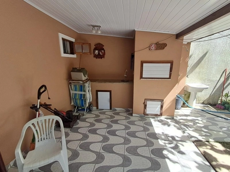 Oportunidade Única em Terreno de Esquina! Duas Quadras do Mar!: 10ª foto da galeria de imagens do imóvel
