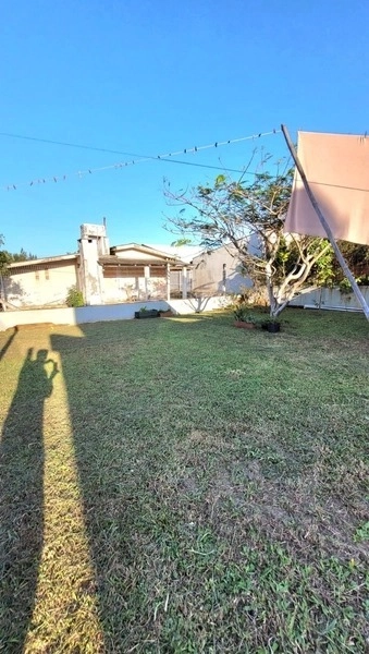 LINDA CASA 2 DORMITÓRIOS A POUCOS METROS DO MAR: 8ª foto da galeria de imagens do imóvel