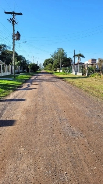 LINDA CASA 2 DORMITÓRIOS A POUCOS METROS DO MAR: 2ª foto da galeria de imagens do imóvel
