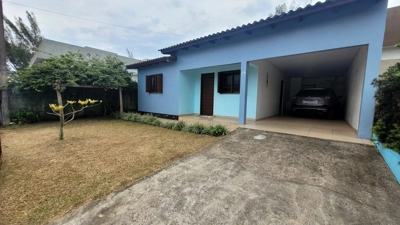 Casa com 3 dormitórios a alguns passos do mar no bairro Guarani: 1ª foto da galeria de imagens do imóvel