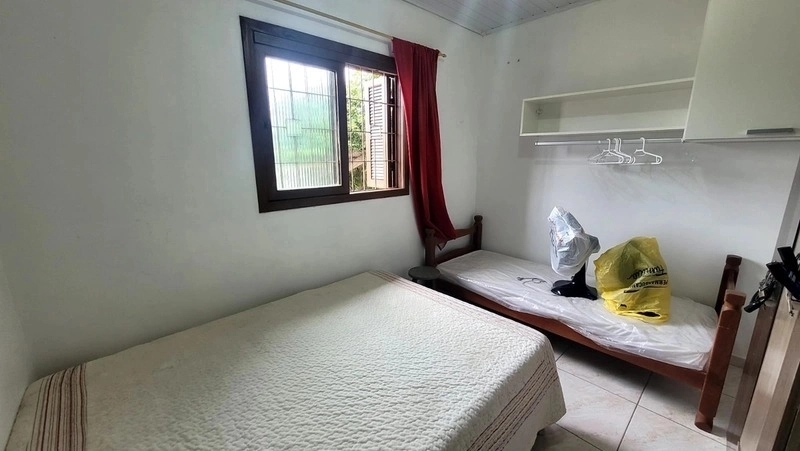 Casa com 3 dormitórios a alguns passos do mar no bairro Guarani: 2ª foto da galeria de imagens do imóvel