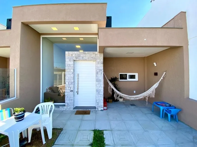 LINDA CASA NO JARDIM BEIRA MAR --- PÉ NA AREIA --: 1ª foto da galeria de imagens do imóvel
