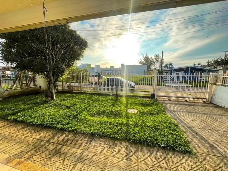 Casa a 150m da praia com 3 dormitórios: 23ª foto da galeria de imagens do imóvel