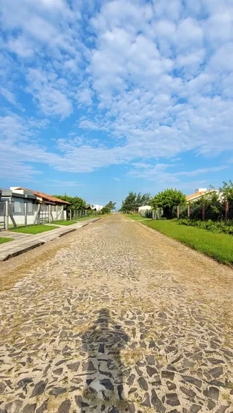 ÓTIMO TERRENO PRÓXIMO AO MAR: 2ª foto da galeria de imagens do imóvel