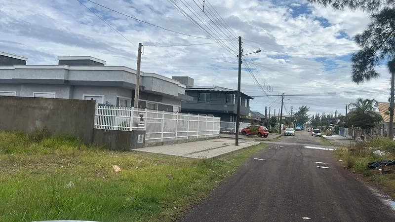 Linda casa em frente à praça!: 17ª foto da galeria de imagens do imóvel
