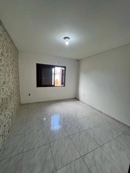 Casa com 3 dormitórios e anexo nos fundos: 4ª foto da galeria de imagens do imóvel