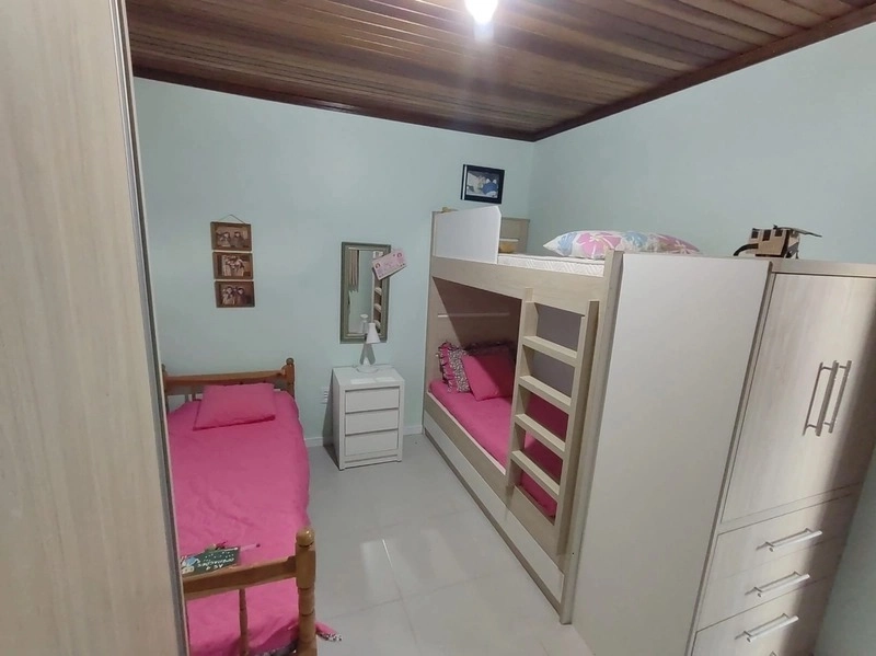 Muito bem localizada no bairro Praia do Barco - A 3 quadras do mar: 5ª foto da galeria de imagens do imóvel