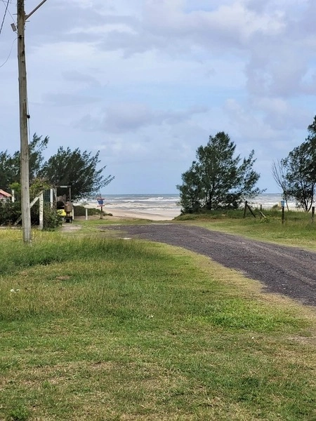 CASA PÉ NA AREIA EM CAPÃO DA CANOA: 6ª foto da galeria de imagens do imóvel