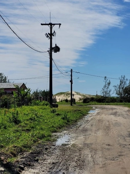 TERRENO AMPLO 360M² HÁ 1 QUADRA DO MAR: 1ª foto da galeria de imagens do imóvel