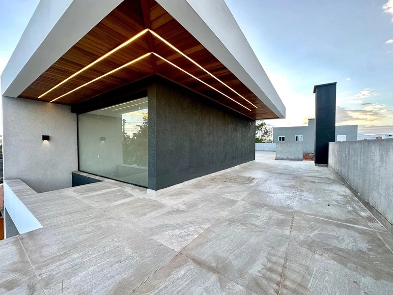 CASA 3 DORMITÓRIOS (1 SUÍTE) COM CLOSET - ROOFTOP - 1 QUADRA DO MAR: 24ª foto da galeria de imagens do imóvel
