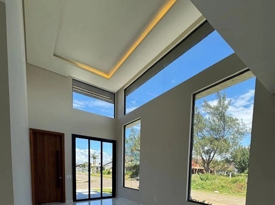 CASA 3 DORMITÓRIOS (2 SUÍTES) - ESQUINA  - 3 QUADRAS DO MAR: 7ª foto da galeria de imagens do imóvel