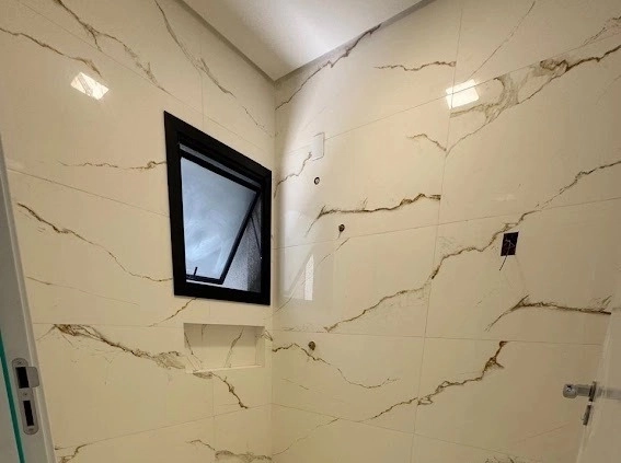 CASA 3 DORMITÓRIOS (2 SUÍTES) - ESQUINA  - 3 QUADRAS DO MAR: 18ª foto da galeria de imagens do imóvel