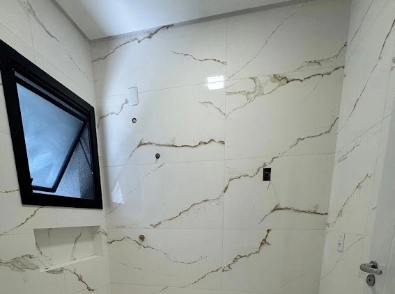 CASA 3 DORMITÓRIOS (2 SUÍTES) - ESQUINA  - 3 QUADRAS DO MAR: 17ª foto da galeria de imagens do imóvel