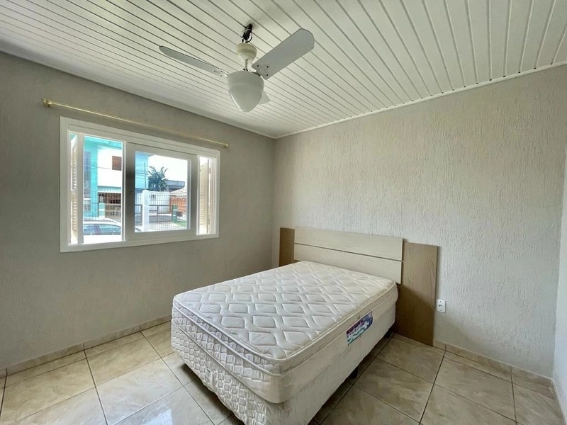 Casa com 3 dormitórios e anexo nos fundos no bairro Zona Nova: 15ª foto da galeria de imagens do imóvel