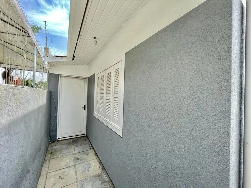 Casa com 3 dormitórios e anexo nos fundos no bairro Zona Nova: 17ª foto da galeria de imagens do imóvel
