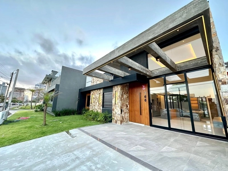 Casa Alto Padrão com Terraço na Zona Nova!: 8ª foto da galeria de imagens do imóvel