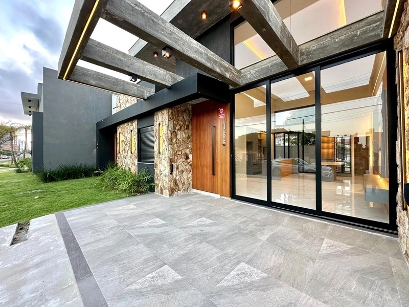 Casa Alto Padrão com Terraço na Zona Nova!: 1ª foto da galeria de imagens do imóvel