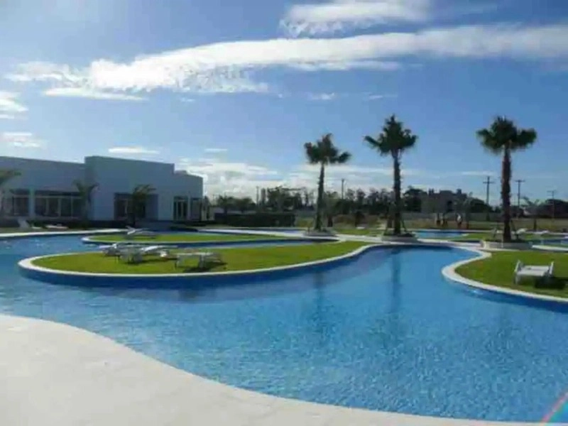 Casa dos sonhos no condomínio Dubai com piscina e 4 suítes: 7ª foto da galeria de imagens do imóvel