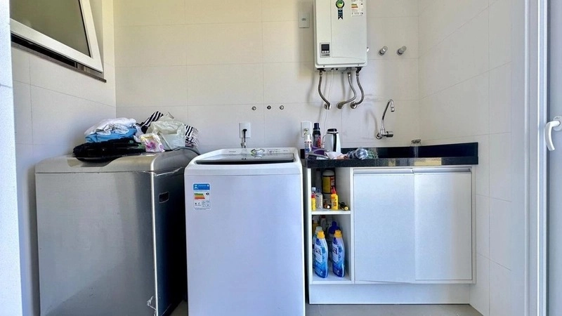 Casa mobiliada com 4 suítes no condomínio Dubai: 22ª foto da galeria de imagens do imóvel