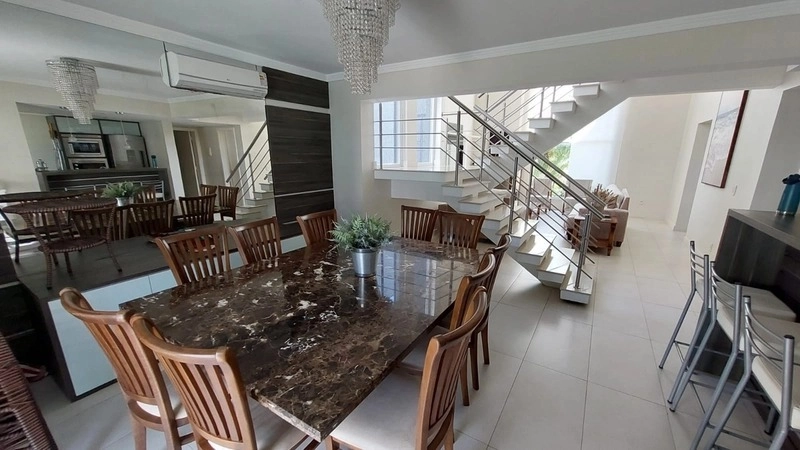Casa com 4 dormitórios e piscina no condomínio Dubai: 35ª foto da galeria de imagens do imóvel