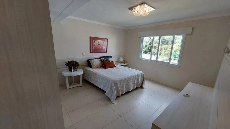 Casa com 4 dormitórios e piscina no condomínio Dubai: 18ª foto da galeria de imagens do imóvel