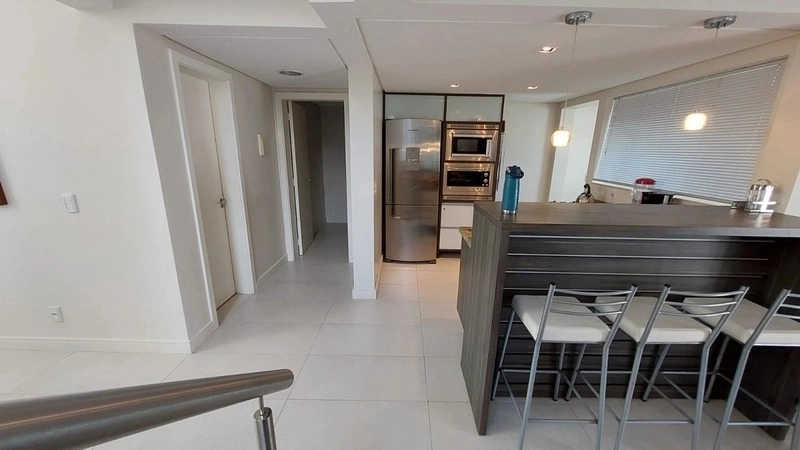 Casa com 4 dormitórios e piscina no condomínio Dubai: 3ª foto da galeria de imagens do imóvel