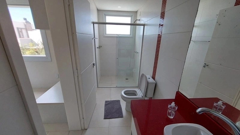 Casa com 4 dormitórios e piscina no condomínio Dubai: 31ª foto da galeria de imagens do imóvel