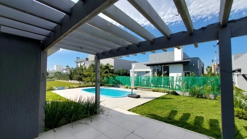 Casa com 4 dormitórios e piscina no condomínio Dubai: 11ª foto da galeria de imagens do imóvel