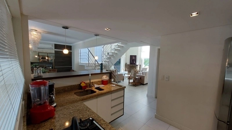 Casa com 4 dormitórios e piscina no condomínio Dubai: 13ª foto da galeria de imagens do imóvel
