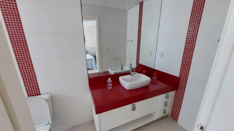 Casa com 4 dormitórios e piscina no condomínio Dubai: 25ª foto da galeria de imagens do imóvel