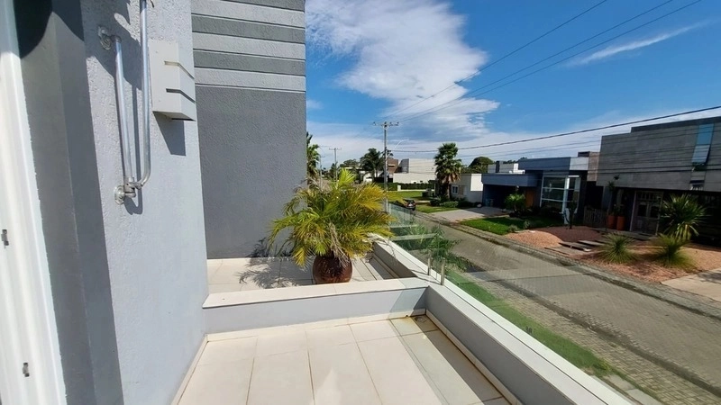 Casa com 4 dormitórios e piscina no condomínio Dubai: 4ª foto da galeria de imagens do imóvel