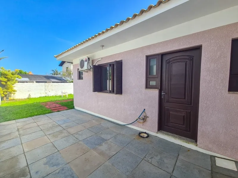 Casa 3 dormitórios no bairro a poucas quadras do mar- terreno inteiro: 11ª foto da galeria de imagens do imóvel