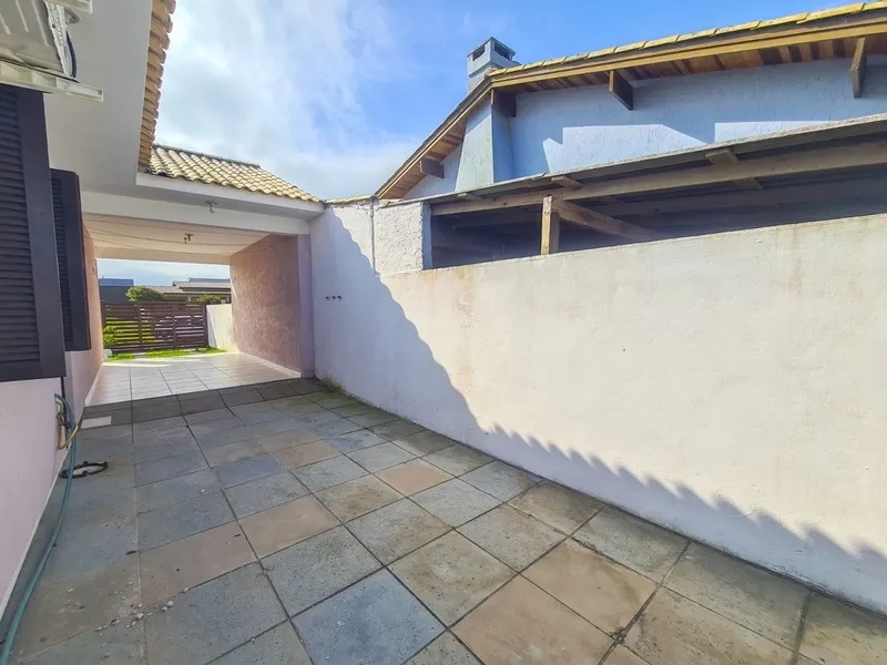 Casa 3 dormitórios no bairro a poucas quadras do mar- terreno inteiro: 6ª foto da galeria de imagens do imóvel