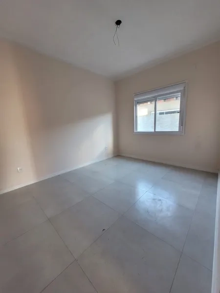 CASA GEMINADA ACONCHEGANTE- JARDIM BEIRA MAR: 2ª foto da galeria de imagens do imóvel